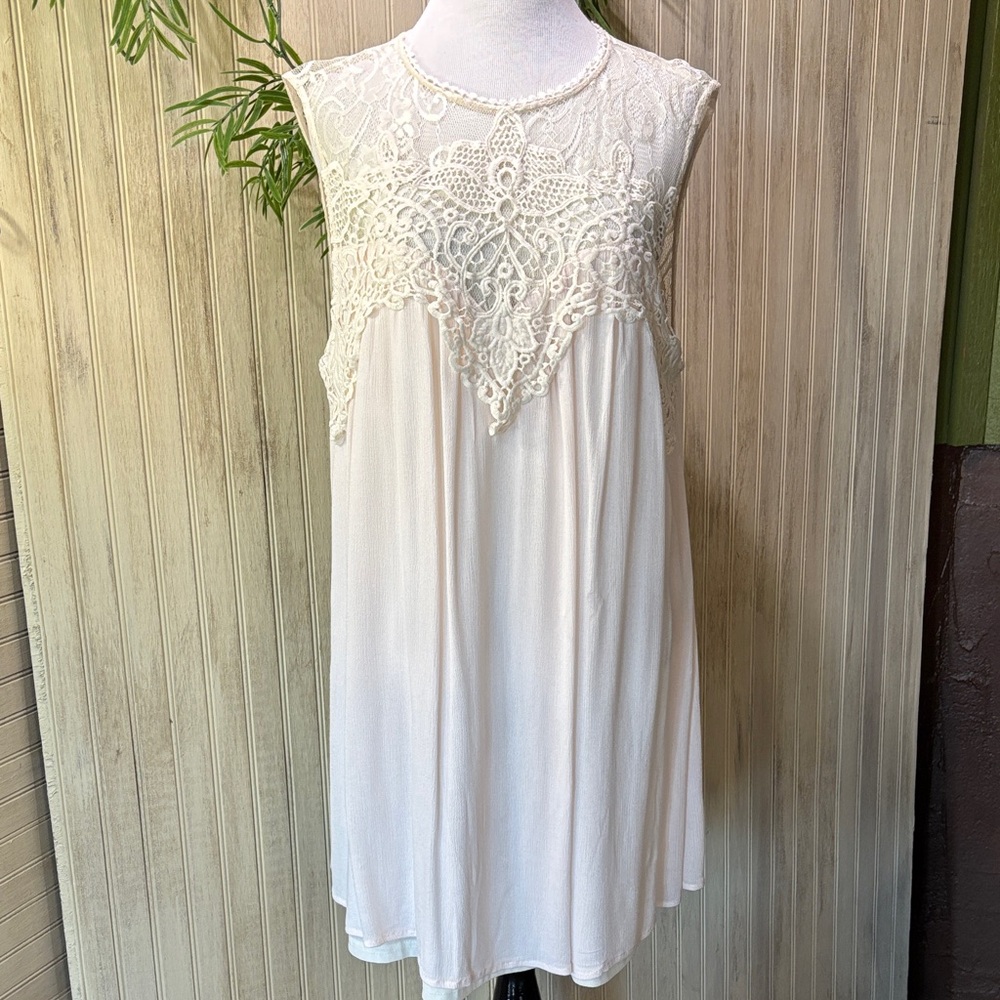 Umgee Cream Lace Tunic Top, size Large, NWOT, Romantic, Coastal, Bohemian